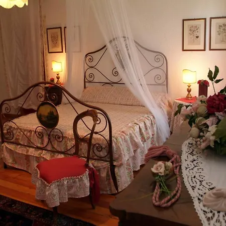 לינה וארוחת בוקר Il Papavero Relais