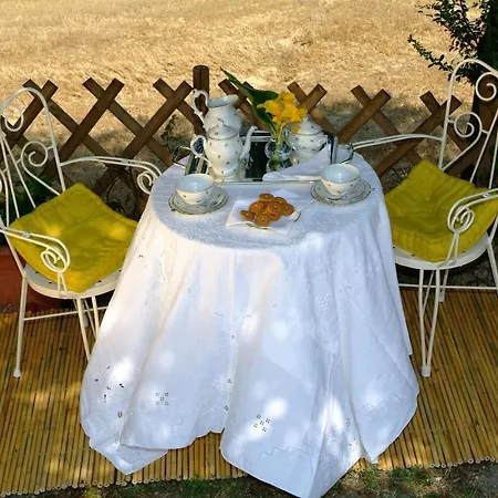 Alojamento de Acomodação e Pequeno-almoço Il Papavero Relais