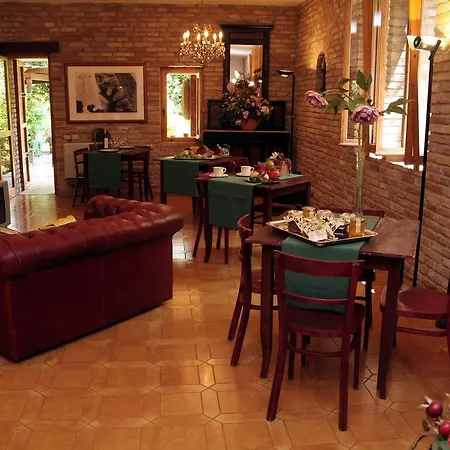 לינה וארוחת בוקר Il Papavero Relais סניגליה